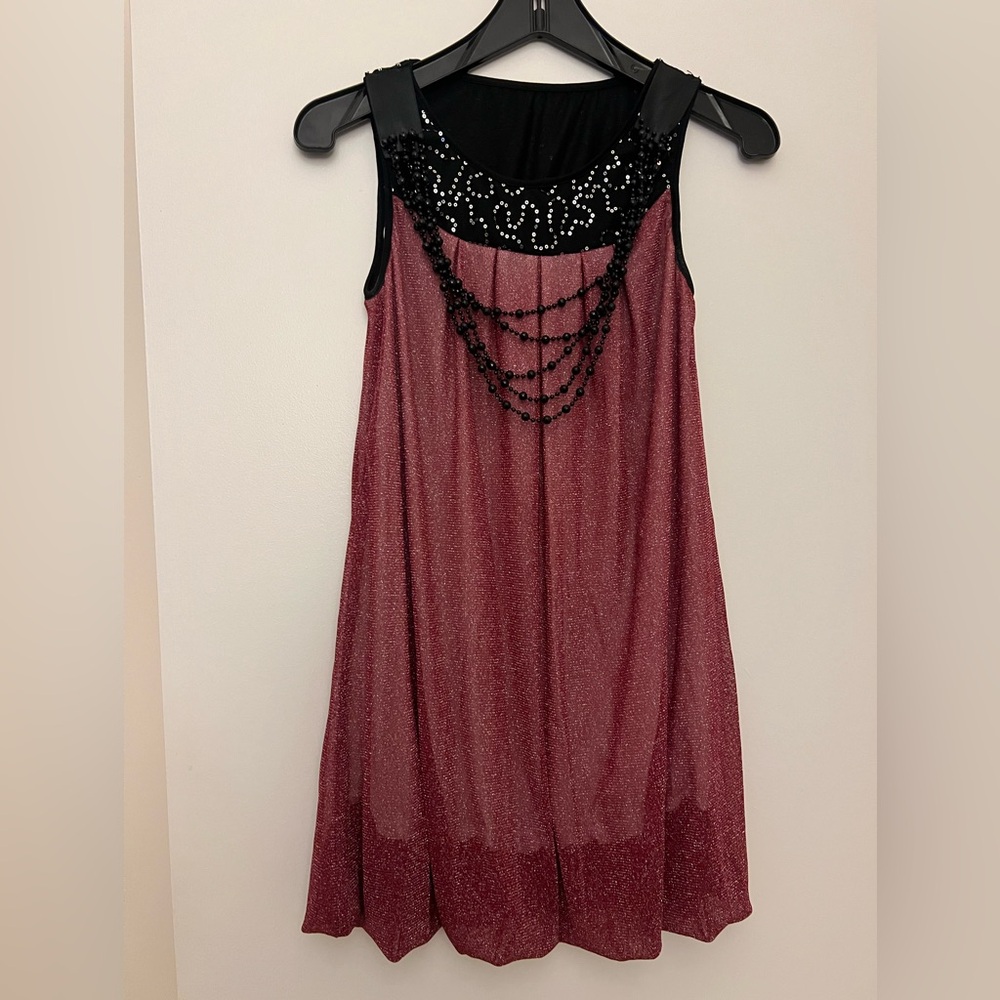 New Elegant Juniors Black and Red Shimery Sleeveless Long Top